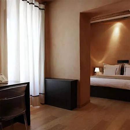 Heritage Kukuriku Hotel