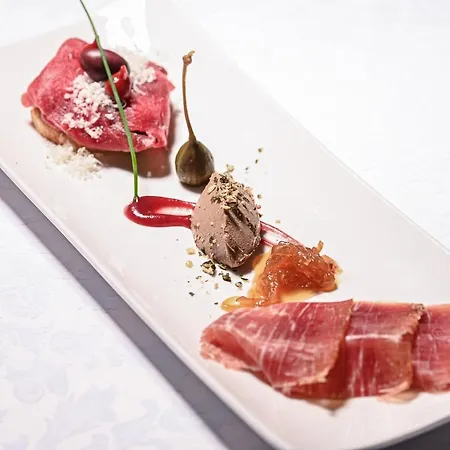 ホテル Heritage Kukuriku カスタヴ