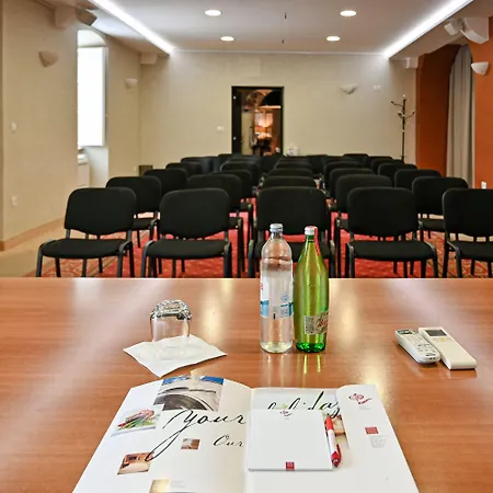 Heritage Kukuriku 4* カスタヴ