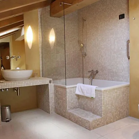 Heritage Kukuriku ホテル カスタヴ