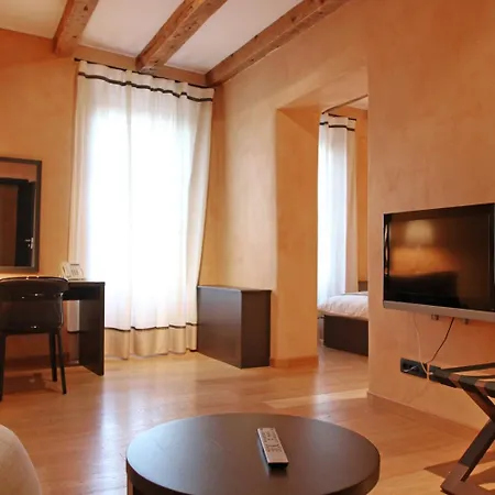 Heritage Kukuriku Hotel