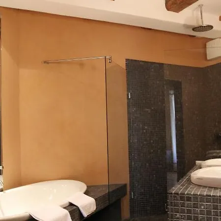 Heritage Kukuriku カスタヴ