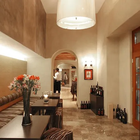 Hotel Heritage Hotel Kukuriku 4*