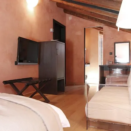 Hotel Heritage Hotel Kukuriku 4*