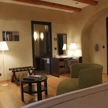 Heritage Kukuriku Hotel