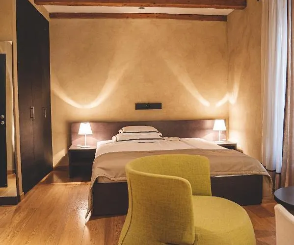 Heritage Kukuriku 卡斯塔